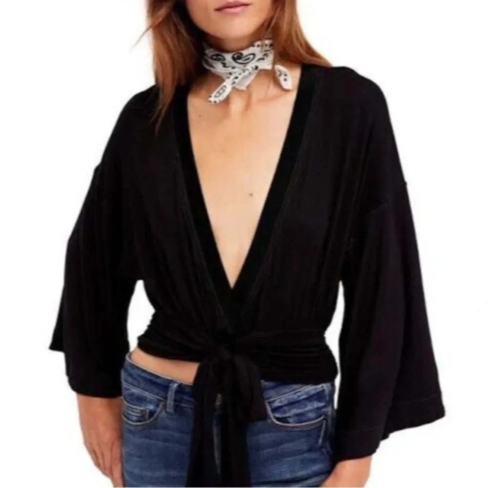 FREE PEOPLE That’s A Wrap Wide Sleeve Kimono Wrap Knit Top Shirt
